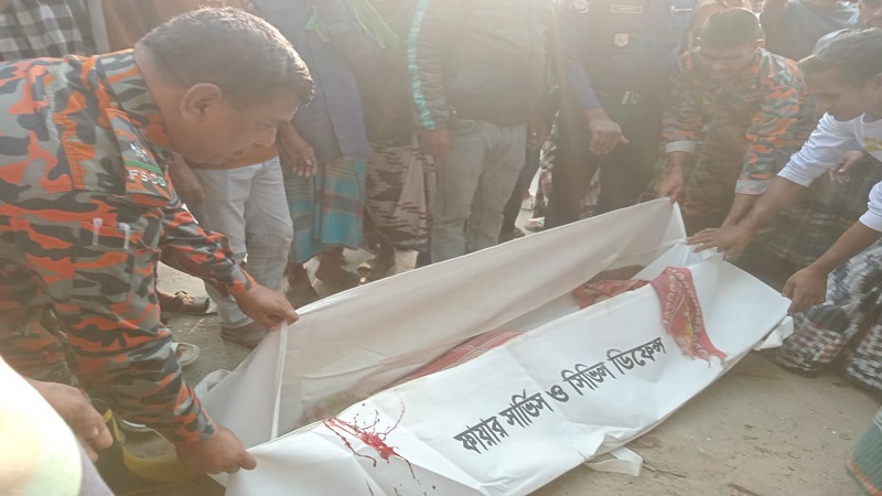 চাঁপাইনবাবগঞ্জে যাত্রীবাহী বাসের সাথে সংঘর্ষে বাইসাইকেল আরোহি কৃষক নিহত